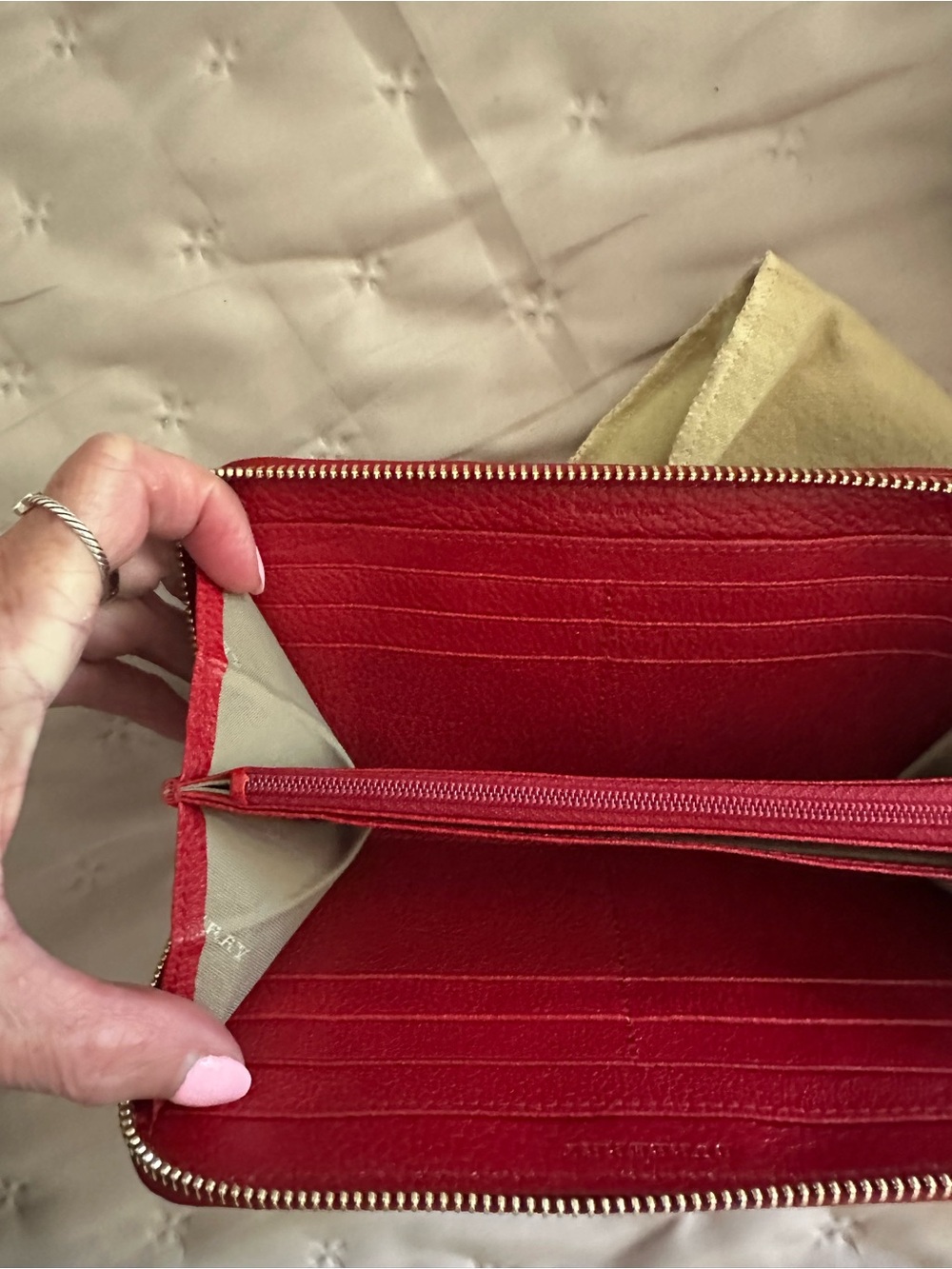Burberry Haymarket Granny Leather Large Zippy Wallet, Military Red Trim, NWB - Picture 4 of 8